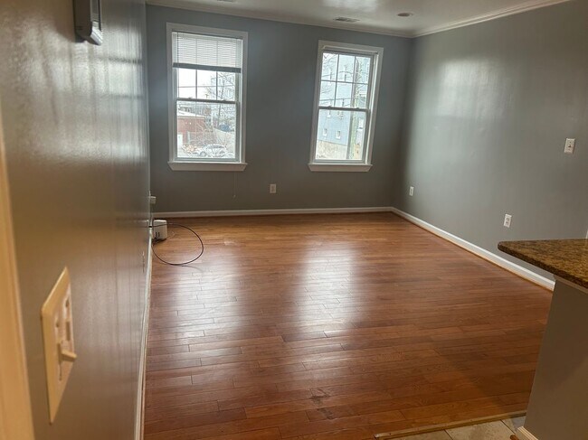 Building Photo - 1209 Madison St