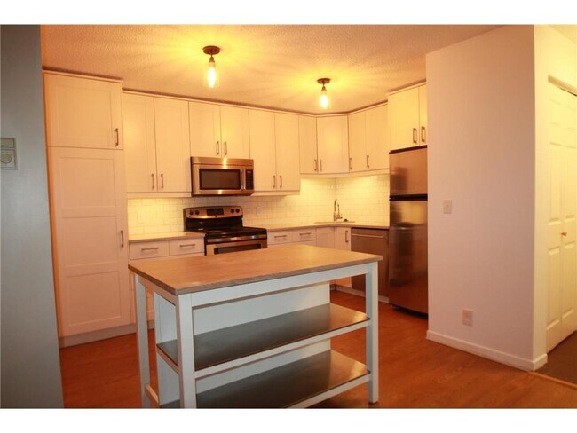 Foto del edificio - 2160 Ridge Dr