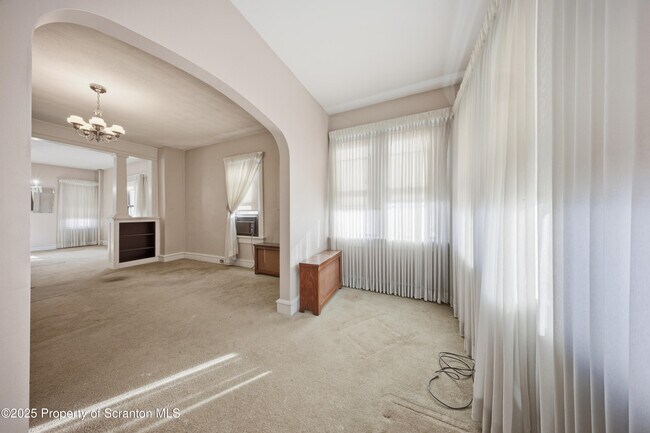 Foto del edificio - 612 Philo St