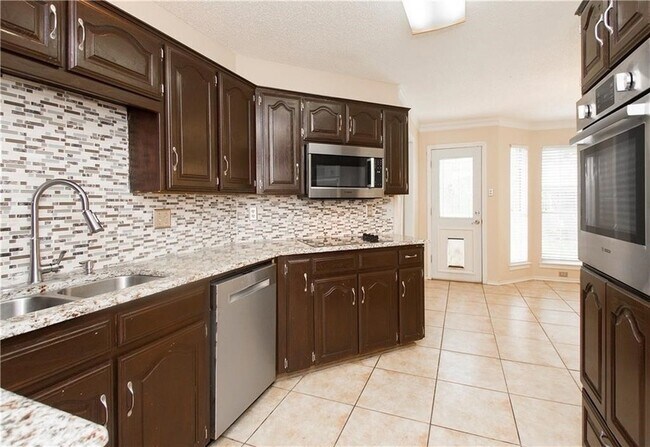 Foto del edificio - 401 Lexington Ln