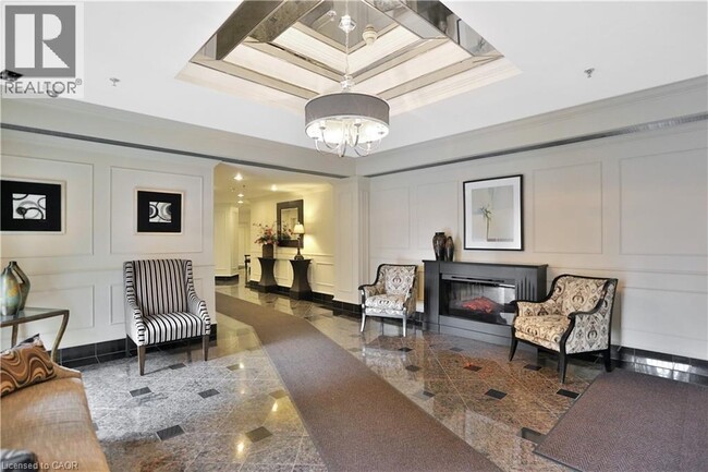 Building Photo - 415 Locust St