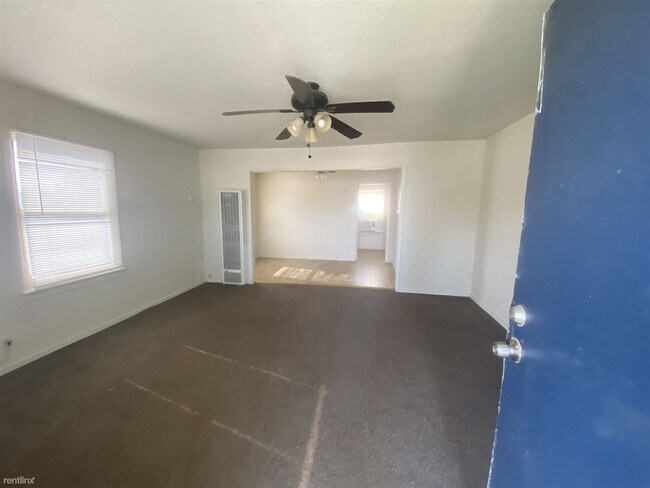 Building Photo - 2 br, 1 bath House - 14029 Walnut St