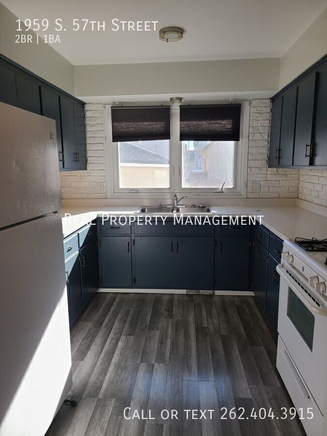 Foto del edificio - 1959 S 57th St