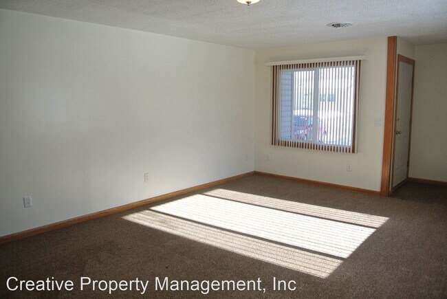 Building Photo - 3 br, 1 bath House - 205 20th St NW