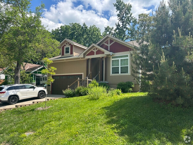Building Photo - 5837 Rockhill Rd