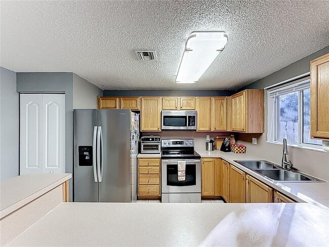 Building Photo - 5955 SW 99th Ter