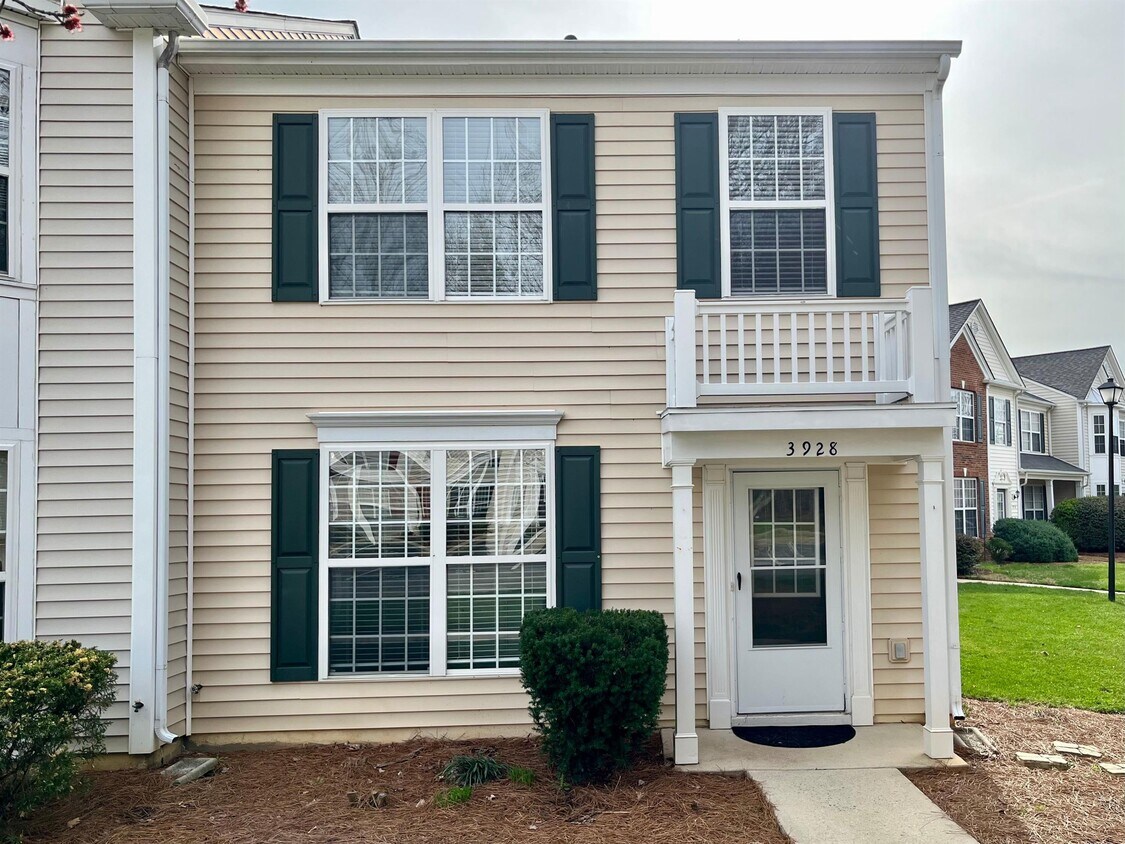 Photo - 3928 Elizabeth Glen Way (Jamestown, NC)