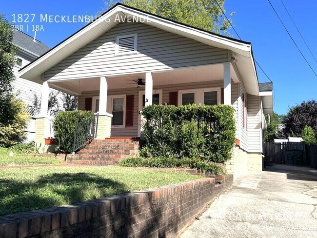 Foto del edificio - 1827 Mecklenburg Ave