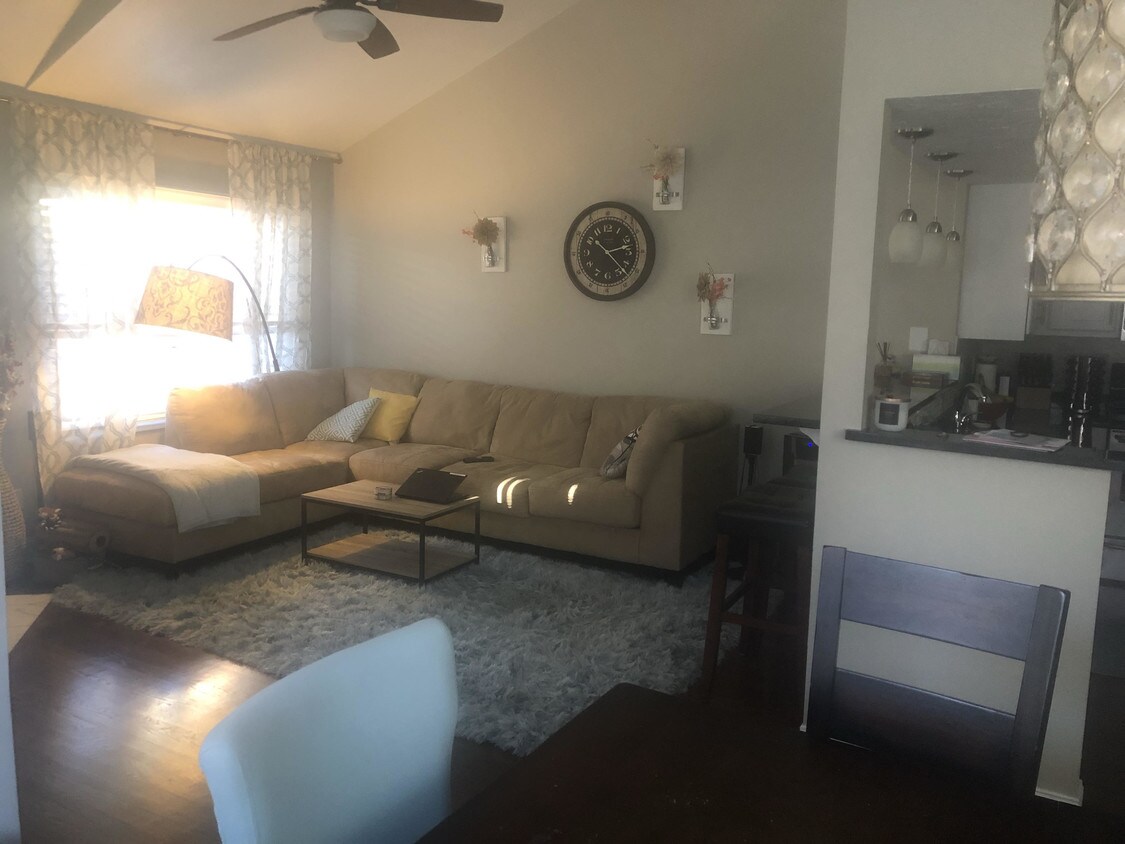 Foto principal - 133 S Jackson St
