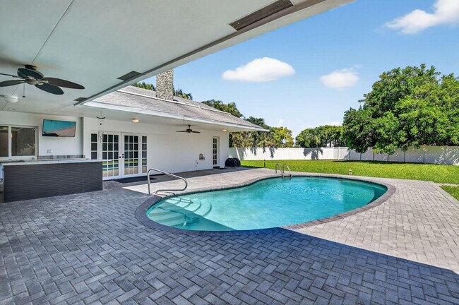 Foto del edificio - 1599 NW 14th Ave