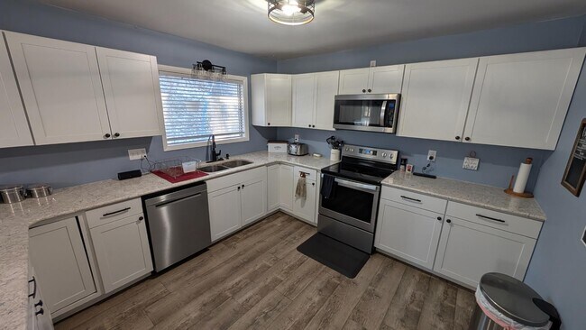Foto del edificio - 1720 Brookmede Dr