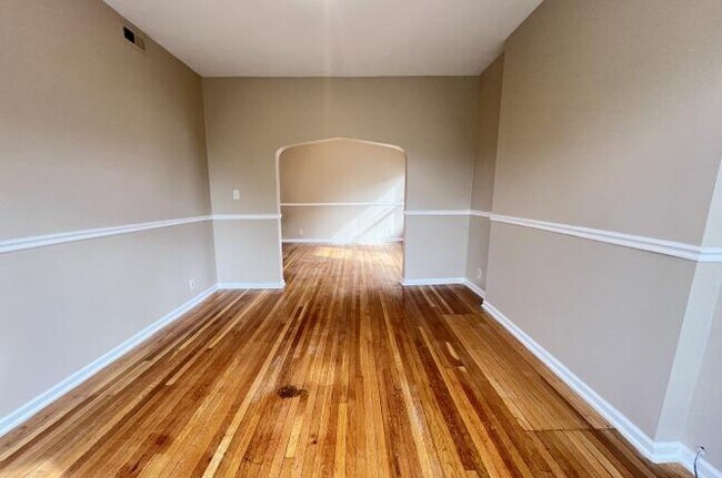 Sala de estar - 7615 S Emerald Ave