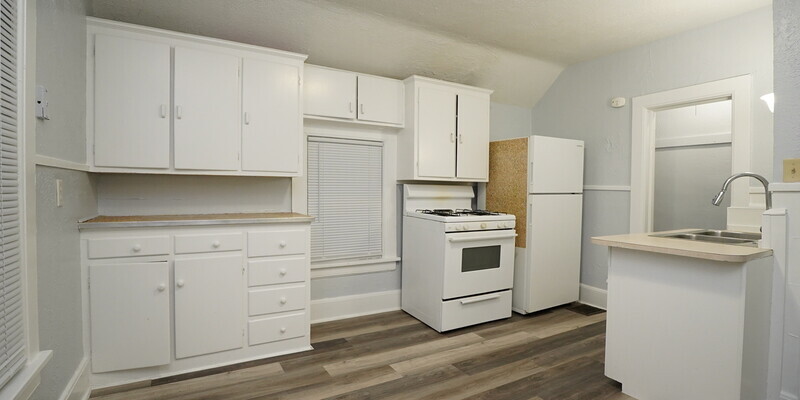 Primary Photo - 2112 Miami St