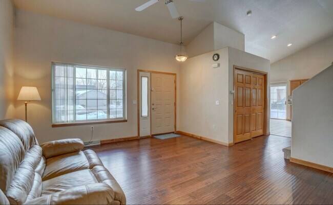 Foto del edificio - 2904 Kentville Dr