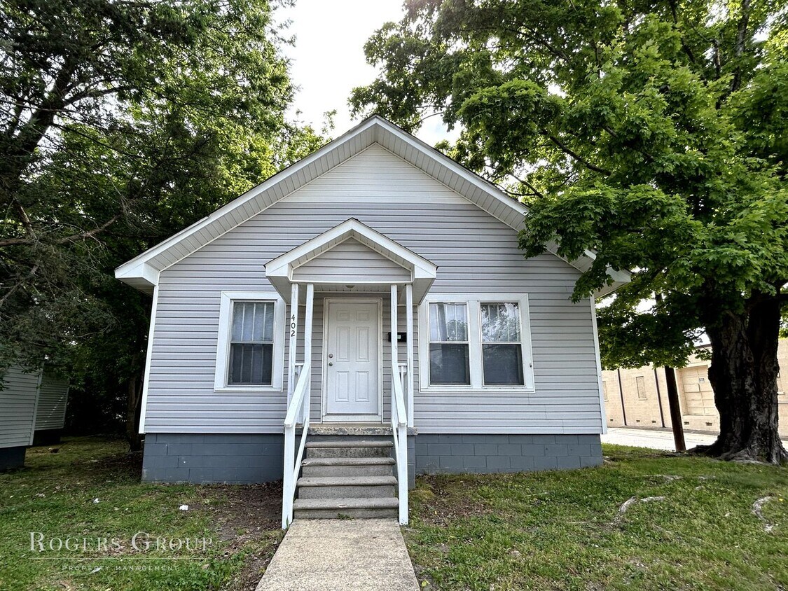 402 E Montgomery St, Henderson, NC 27536 House Rental in Henderson