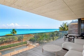Building Photo - 8955 Collins Ave