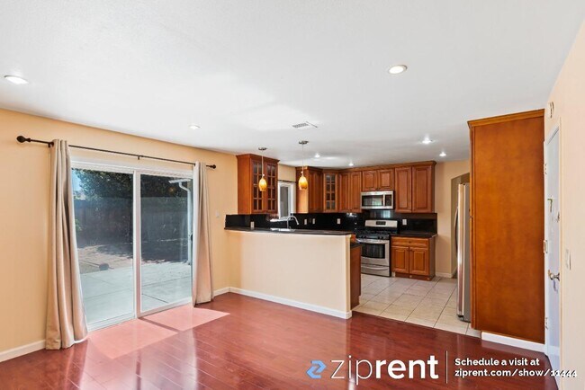 Building Photo - 2563 Gallup Dr