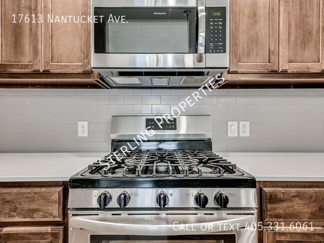 Foto del edificio - 17613 Nantucket Ave