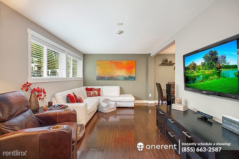 Primary Photo - 15821 Leary Way