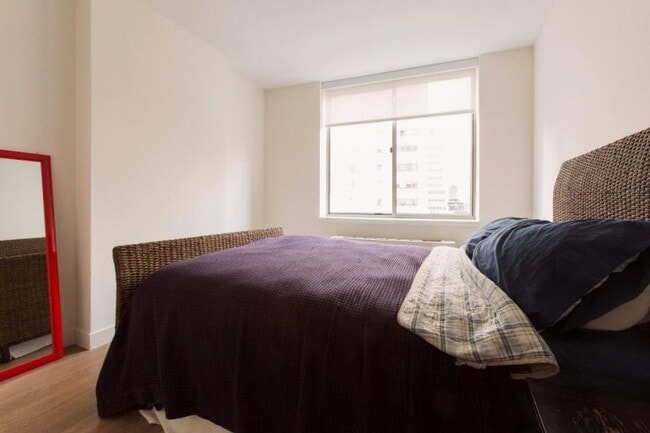 Building Photo - 3 bedroom in NEW YORK NY 10004