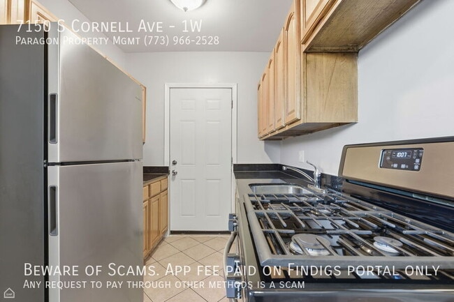 Building Photo - 7150 S Cornell Ave