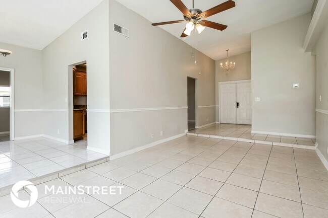 Foto del edificio - 820 E Flag Ln