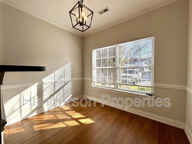 Building Photo - 2132 Sardony Ln
