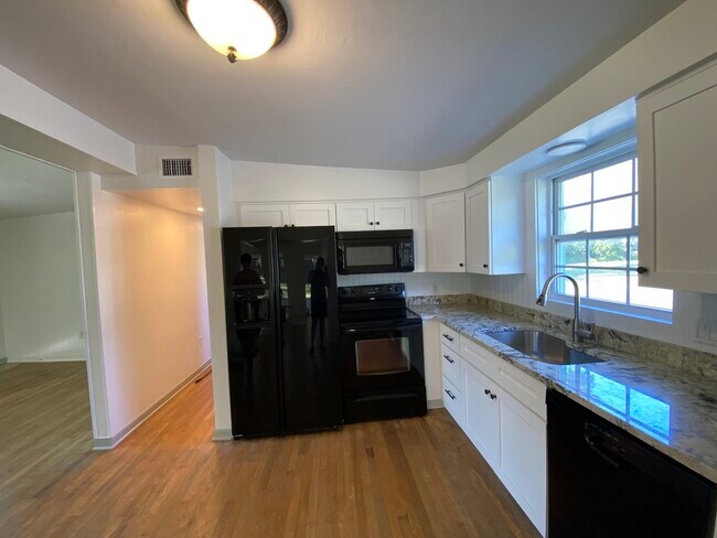 Foto del edificio - 3517 29th St E