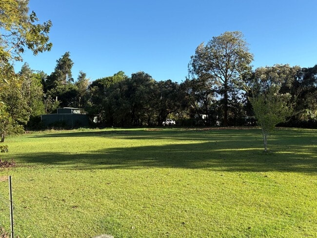 Building Photo - Private 3 bdrm custom home on acreage