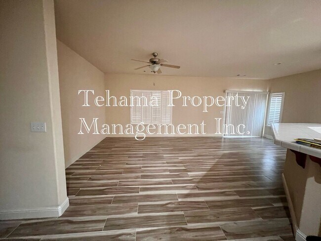 Foto del edificio - Beautiful 3 bedroom 2 bath home in Red Bluff