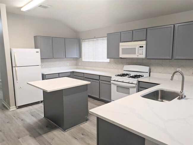 Building Photo - 11906 Sonora Springs Dr