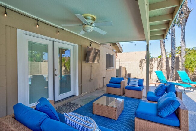 Building Photo - Phoenix Getaway w/ Pool & 5 BR