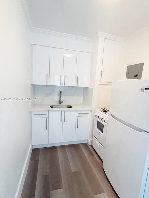 Foto del edificio - 7445 Harding Ave