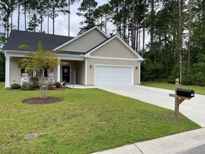 Building Photo - 2469 Caraway Dr SE