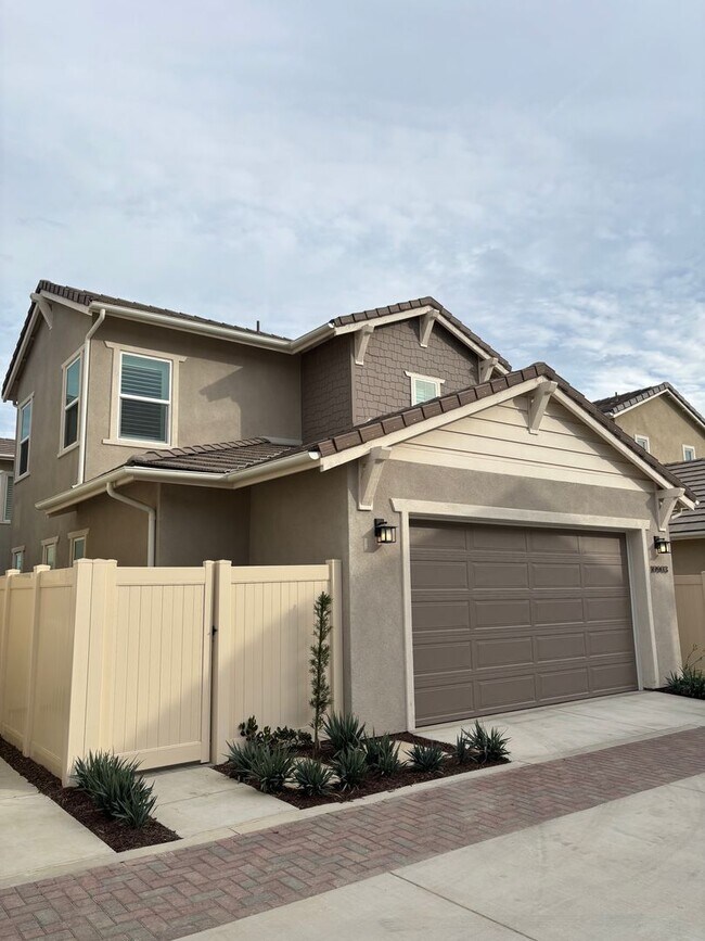 Foto del edificio - Gorgeous New Build in East Ventura