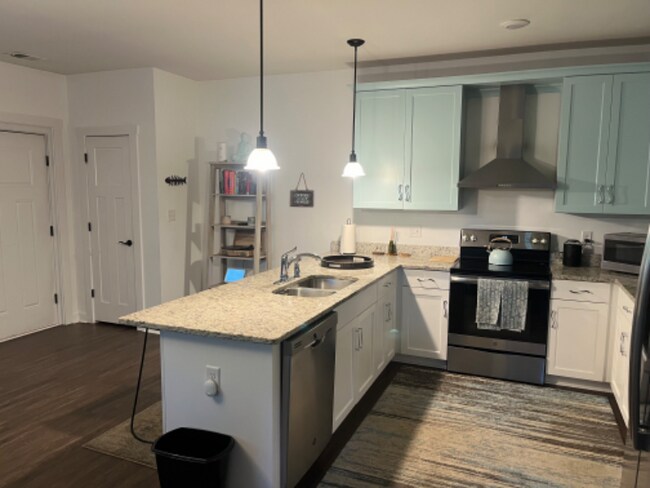 Foto del edificio - 7922 Shore Dr