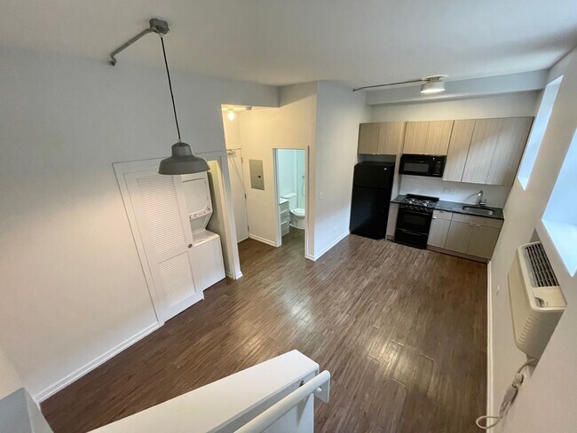 Foto del edificio - 5051 N Kenmore Ave