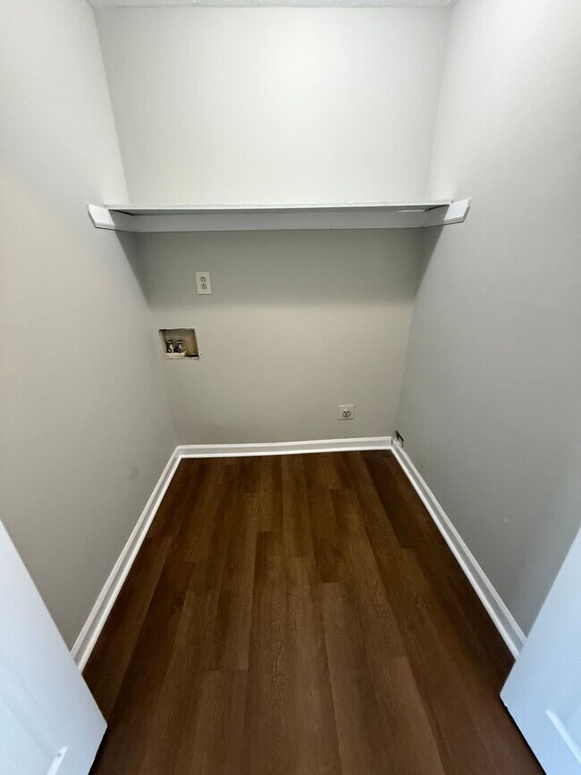 Foto del edificio - 2 bed, 1 bath duplex in Nicholasville!