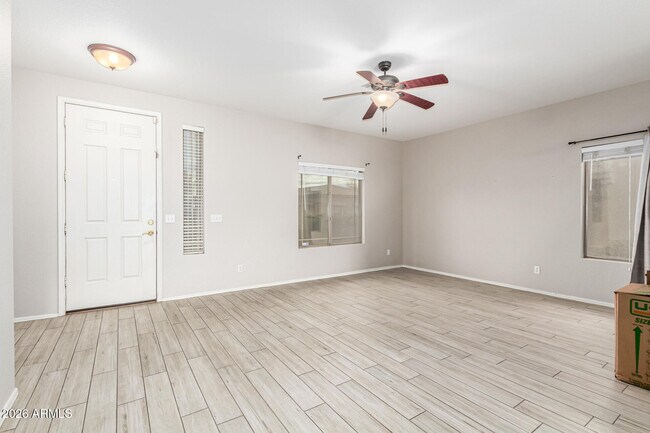 Foto del edificio - 2661 E Waterview Ct