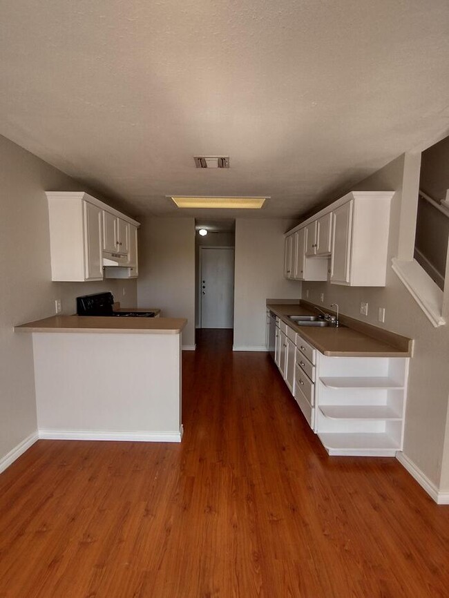 Building Photo - 3701 Candlewind Ln