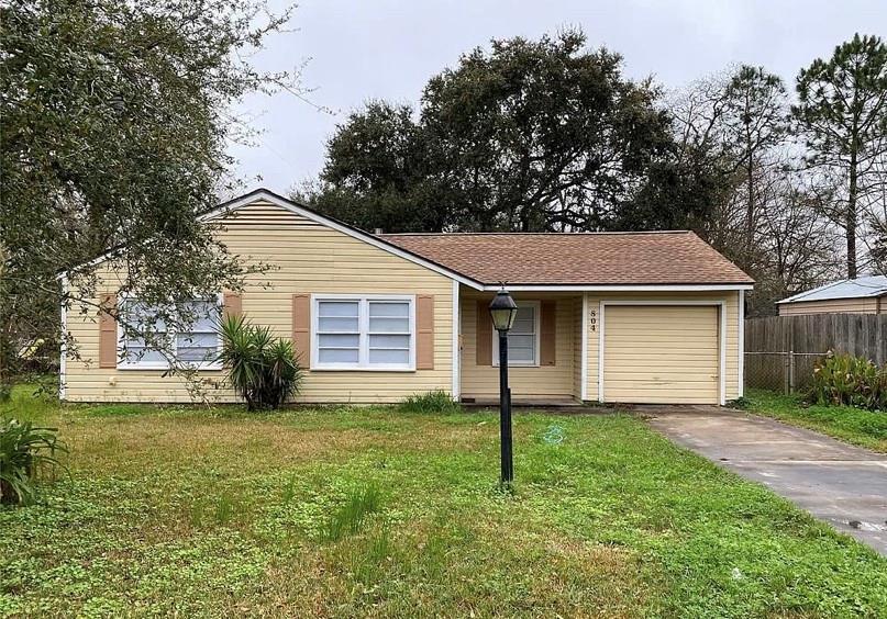 804 Magnolia St, Lake Jackson, TX 77566 House Rental in Lake Jackson