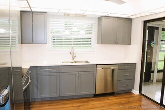 Building Photo - 4450 Nutmeg Tree Ln