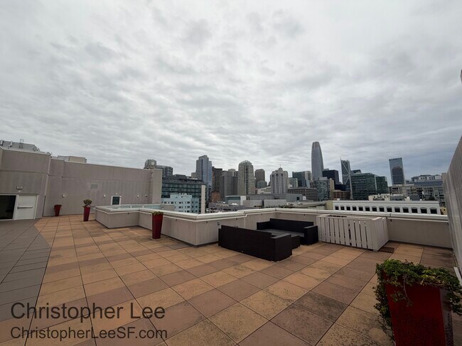 Foto del edificio - 829 Folsom St