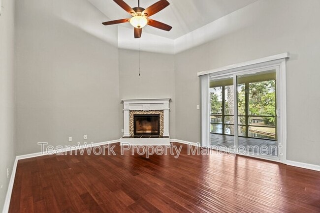 Foto del edificio - 2311 Tall Sail Dr