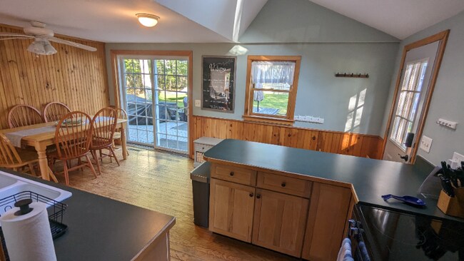 Foto del edificio - 18 Chamberlain Ct