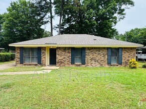 Building Photo - 4107 Beardsley Dr