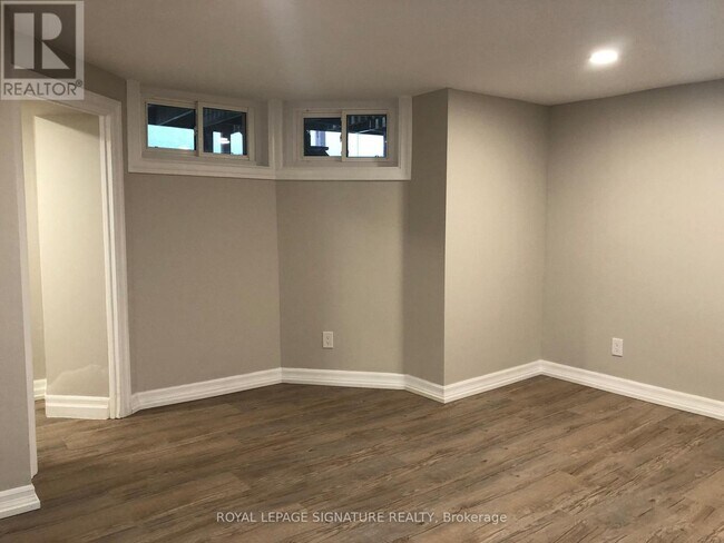 Photo du bâtiment - 646 Broadview Ave