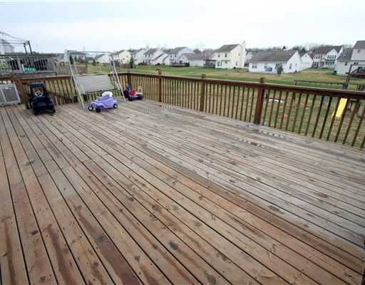 Building Photo - 3627 Noble Dr