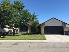 Building Photo - 8954 W Lancelot St