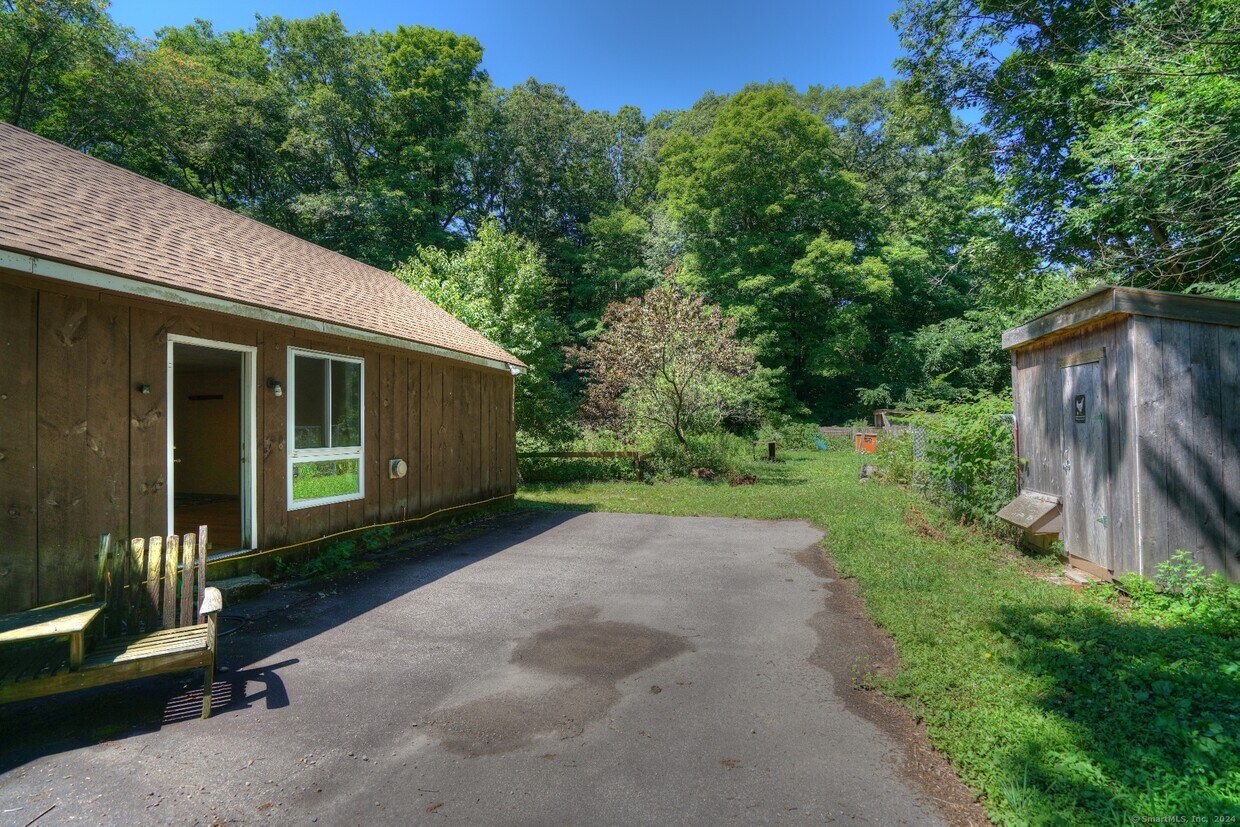 Primary Photo - 171 Clarks Falls Rd